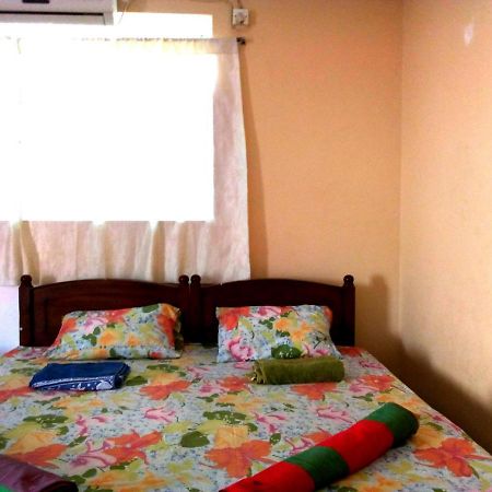 Randi Homestay In Negombo Exterior foto
