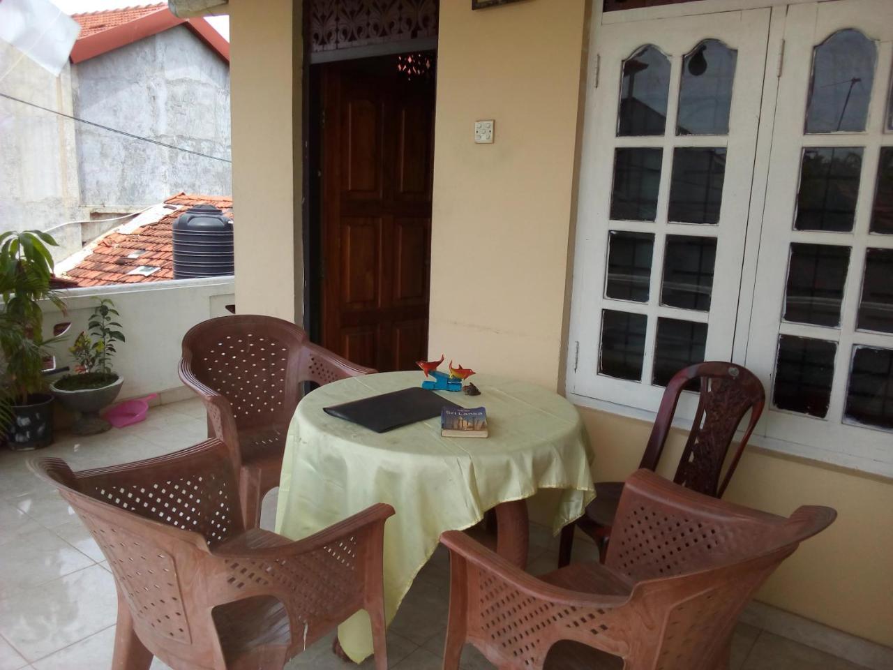 Randi Homestay In Negombo Exterior foto